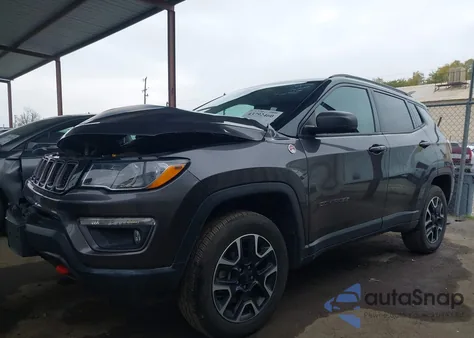 2021 Jeep Compass Trailhawk 4X4 z USA, uszkodzony, nr VIN 3C4NJDDB2MT600596